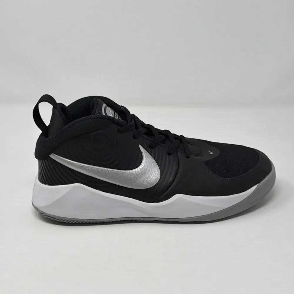 Nike Team Hustle D9 Youth Sneakers Black Silver Basketball Shoes Size 4Y